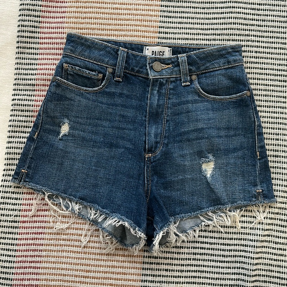 Paige Margot Shorts sz 25